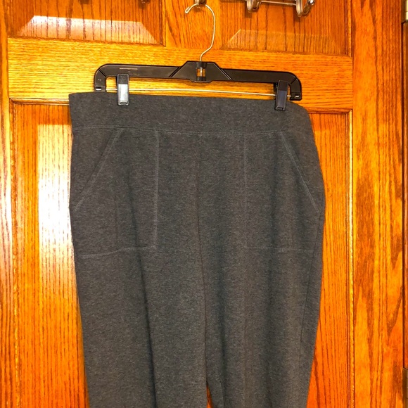NEW LISTING! St. Johns Bay Active Pants - Picture 6 of 10